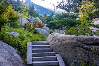 中国山东省青岛市崂山华严游览区