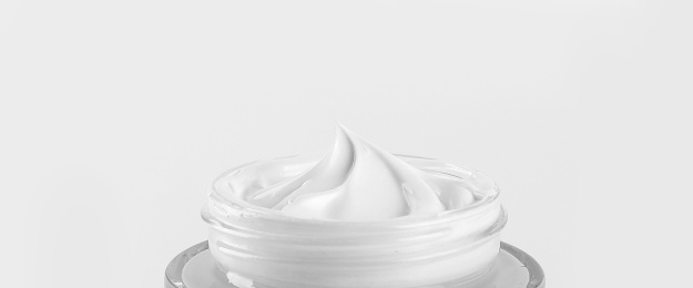 化妆品白色造型膏体