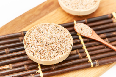 竹筐里的白芝麻