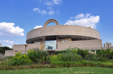 上海博物馆圆形建筑外观造型