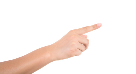 白背景前一只手伸出食指做指向的手势