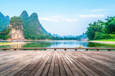 桂林阳朔漓江山水风景