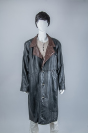 女式冬季保暖牛皮大衣服装时尚品
