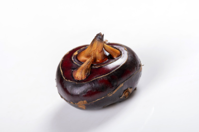 保健蔬菜水果荸荠马蹄摆放在桌面上