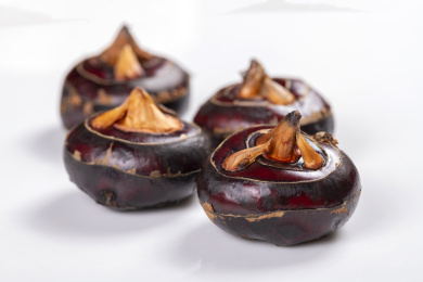 保健蔬菜水果荸荠马蹄摆放在桌面上