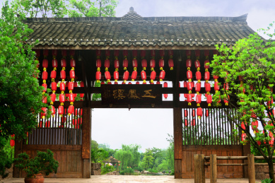 成都五凤溪古镇木门楼