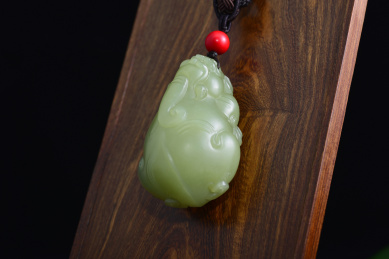 和田玉把玩件，玉石珠宝吊坠