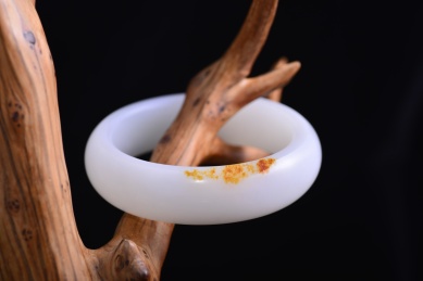 中国玉雕工艺品，白玉精品把玩件