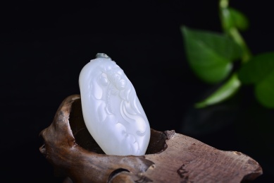 新疆和田玉，白玉挂件手把件