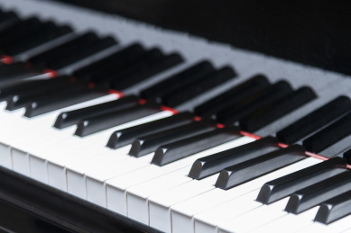 钢琴黑白琴键