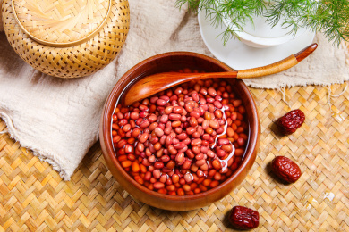 农家养生五谷杂粮赤小豆红豆汤