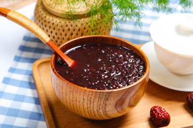 早餐营养有机养生粥黑米粥