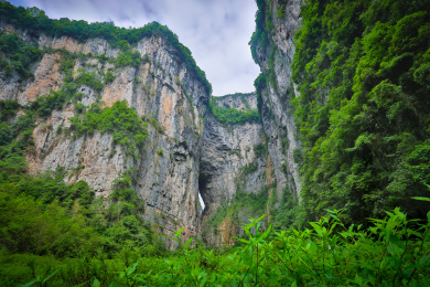重庆武隆天坑天生三桥自然风光