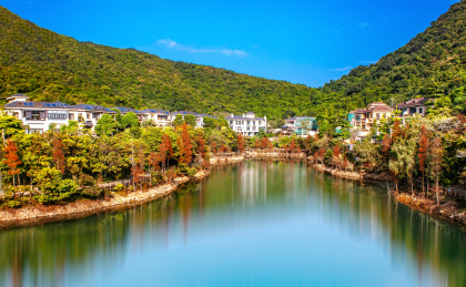深圳东部华侨城山水建筑风景