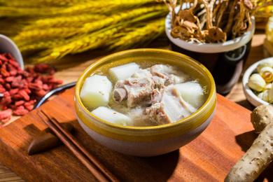 营养美味的山药排骨汤