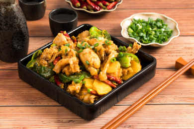 美味的菜品香辣牛蛙