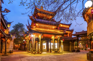 成都宽窄巷子夜景和老建筑内景