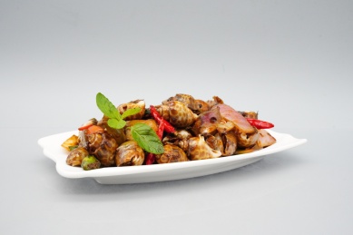 一盘餐饮美食香辣花螺