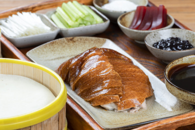 一盘美味的北京烤鸭