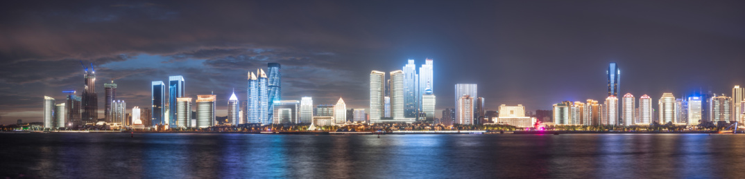 山东省青岛市海岸线风光夜景