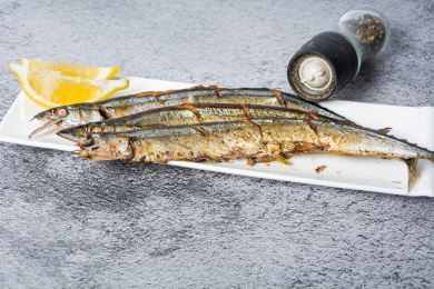 日式盐烤黑胡椒秋刀鱼