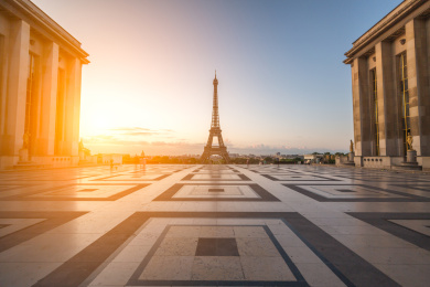 法国巴黎埃菲尔铁塔日出风光