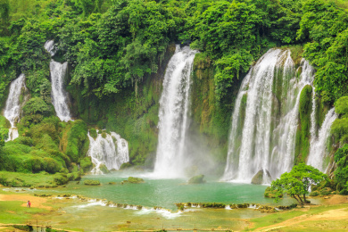 广西德天瀑布景观