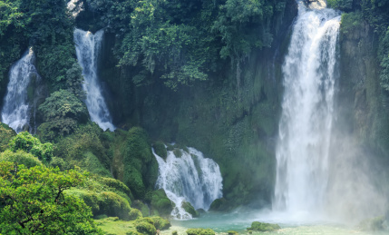 广西德天瀑布景观