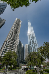 越南胡志明市地标塔81建筑风光