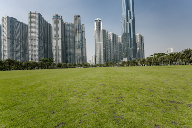 越南胡志明市地标塔81建筑风光