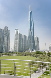 越南胡志明市地标塔81建筑风光