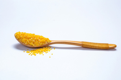 谷物食材金黄色的小玉米碴子碎粒