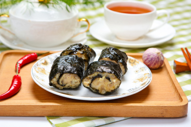 广式早茶点心中式小吃紫菜肉卷