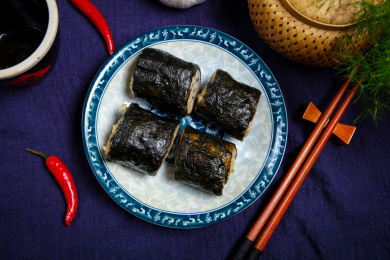 广式早茶点心中式小吃紫菜肉卷