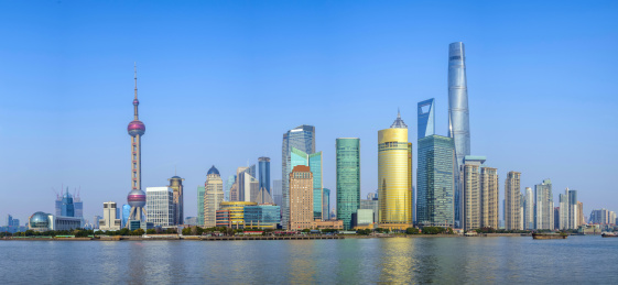 晴天拍摄上海浦东陆家嘴cbd高楼大厦全景