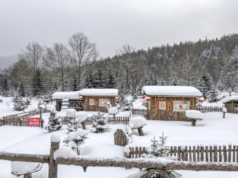 中国黑龙江哈尔滨亚布力滑雪旅游度假区雪乡风光