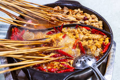 中国四川美食砂锅串串