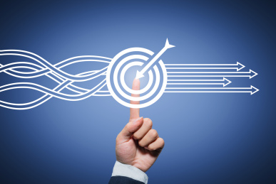 飞镖命中靶心商务商业概念