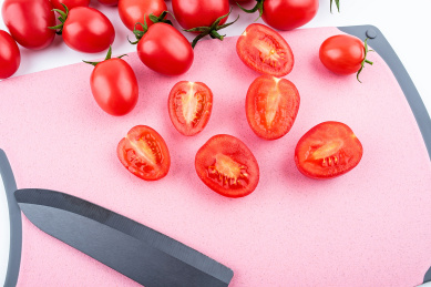 新鲜美味的小西红柿  