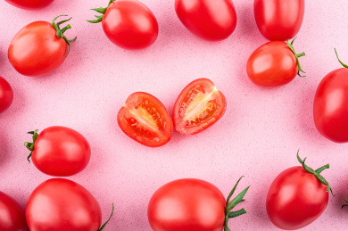 新鲜美味的小西红柿  