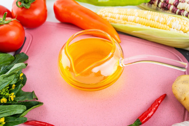 新鲜的蔬菜瓜果和粮油食材/营养学概念海报