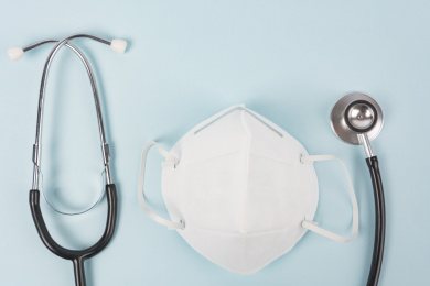 医疗听诊器与防护口罩
