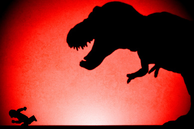 霸王龙追捕逃命的人的剪影