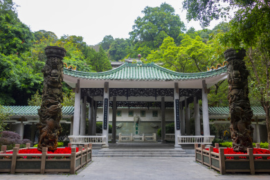 中国广州白云山风景旅游区的九龙泉