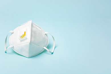 蓝色背景一次性N95口罩