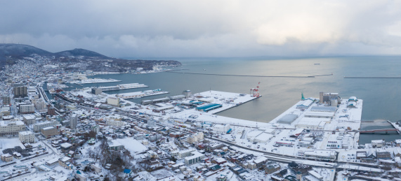 日本北海道小樽港口航拍视角