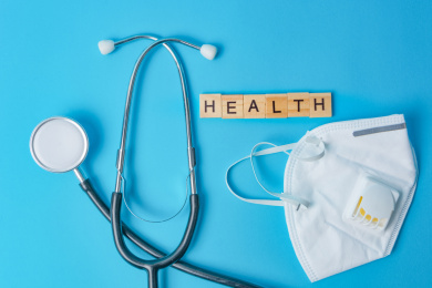 医疗听诊器与一次性N95口罩