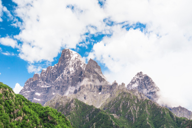 中国西藏桑日县达古峡谷景观