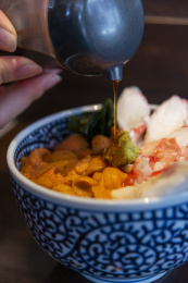 日本小樽海胆刺身盖饭