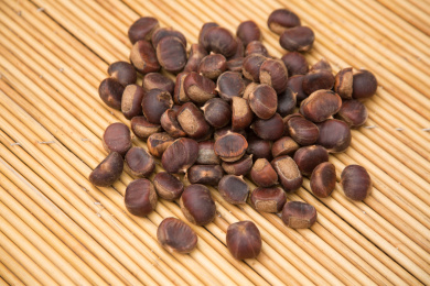 盘子里的板栗子